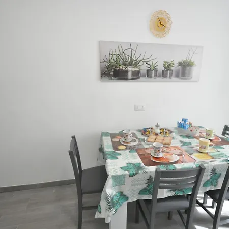George House Apartment